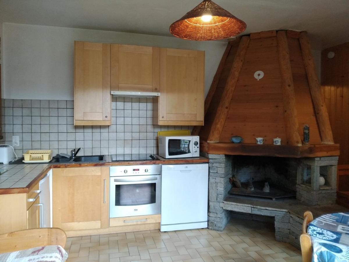 Chalet Avec Jardin Bourg-Saint-Maurice Bagian luar foto