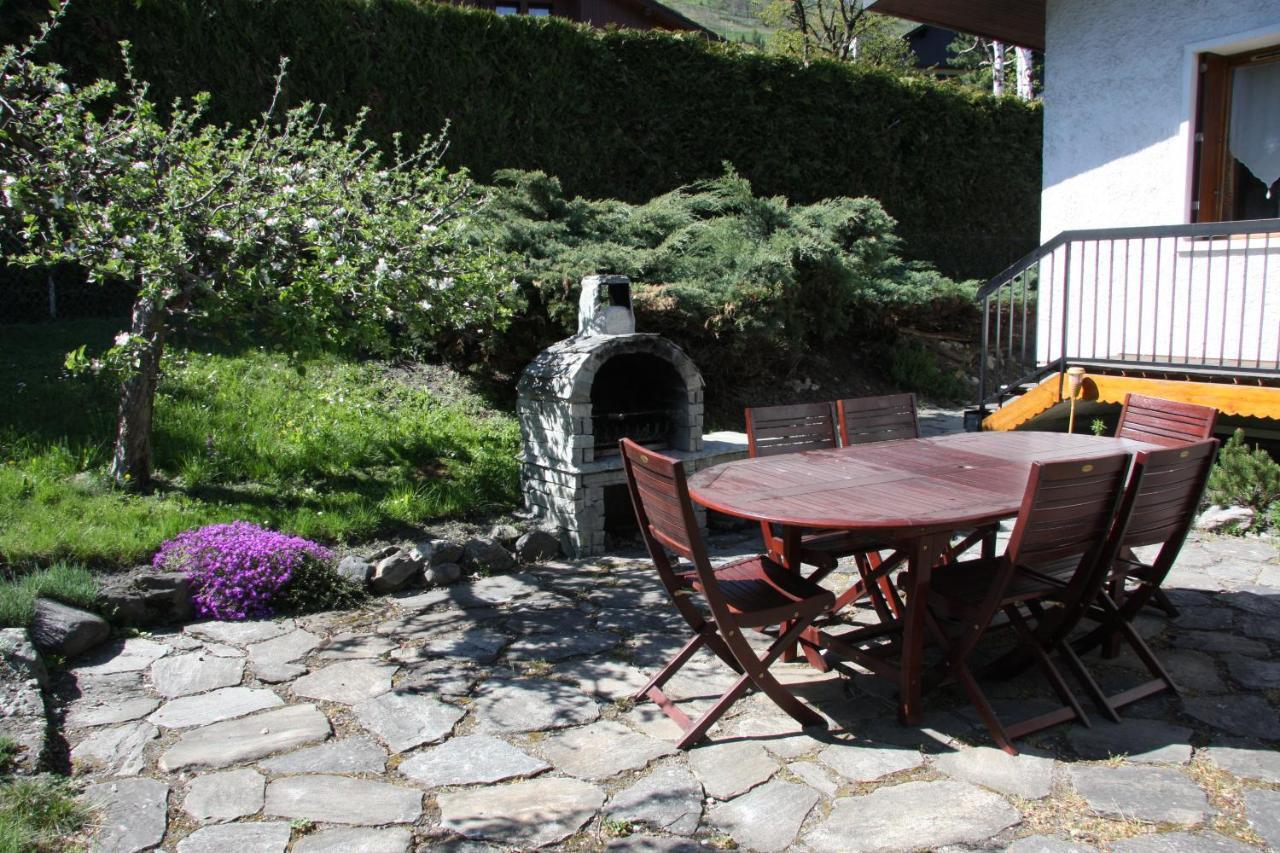 Chalet Avec Jardin Bourg-Saint-Maurice Bagian luar foto